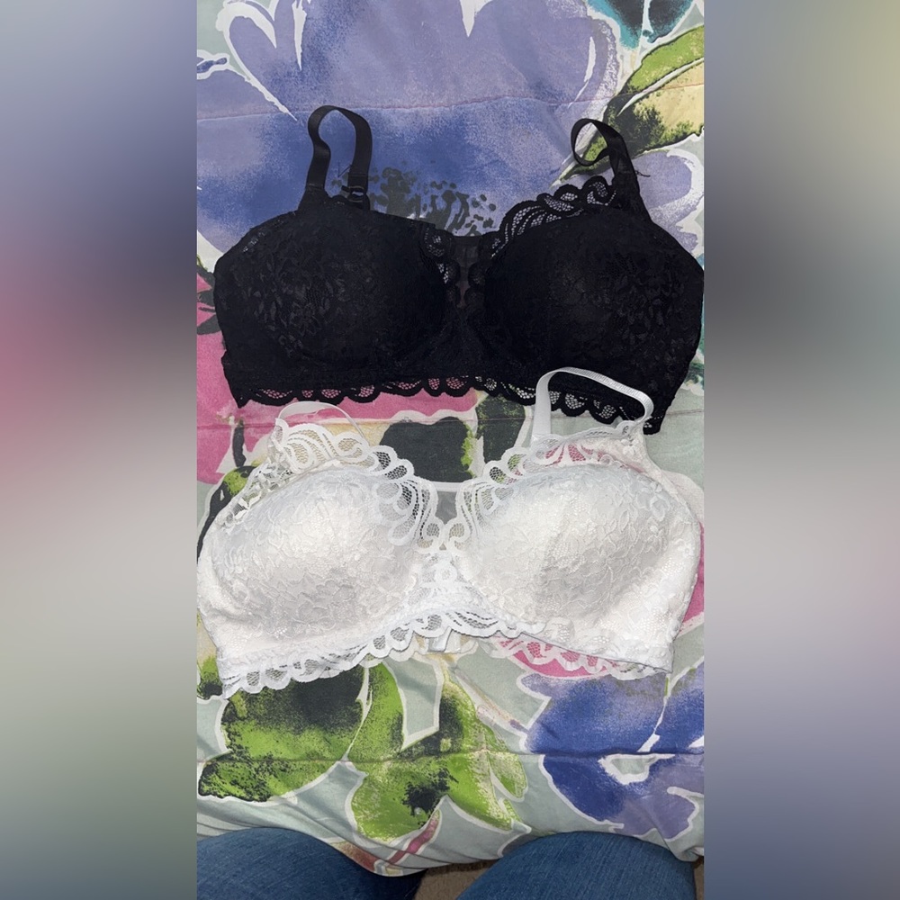 Black & White Lace Bali Bras